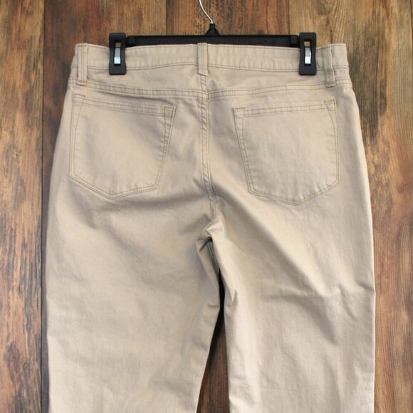 Riders by Lee Women's Mid Rise Khaki Capri 10M - Picture 1 of 6